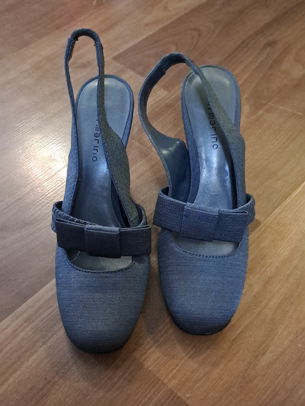 Ann Marino Charcoal Gray Slingback Bow Pumps